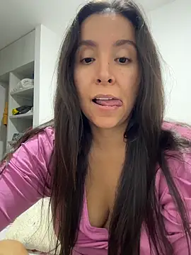 Snapshot of emely_sexx20 chatting on 06/10/26, 02:56 emely sexx20 online show from 06/10/26, 02:56