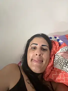 Snapshot of Angelicvill chatting on 10/21/25, 11:38 Angelicvill online show from 10/21/25, 11:38