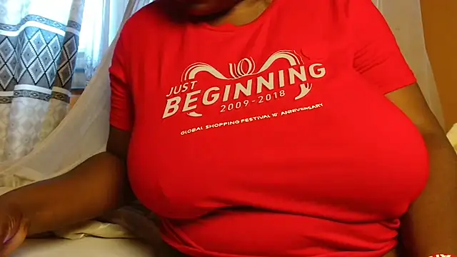 Snapshot of titi_fiesta chatting on 11/26/25, 07:42 titi fiesta online show from 11/26/25, 07:42