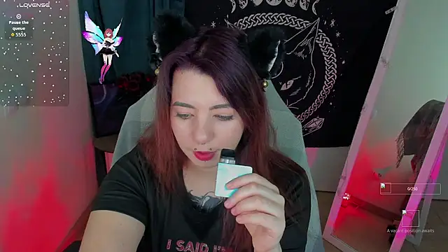 Snapshot of Sam_Mystery chatting on 12/01/25, 02:22 Sam Mystery online show from 12/01/25, 02:22