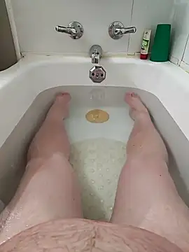 Snapshot of jrsexy83 chatting on 02/17/25, 01:32 jrsexy83 online show from 02/17/25, 01:32