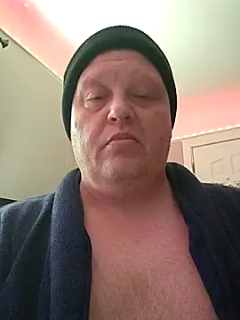 Snapshot of jrsexy83 chatting on 03/04/25, 06:04 jrsexy83 online show from 03/04/25, 06:04