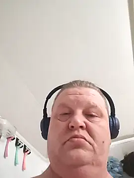 Snapshot of jrsexy83 chatting on 03/13/25, 05:00 jrsexy83 online show from 03/13/25, 05:00