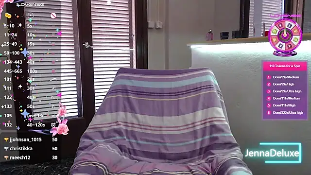 Snapshot of JennaDeluxe chatting on 05/15/26, 03:30 JennaDeluxe online show from 05/15/26, 03:30