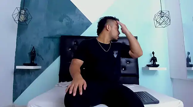 BrianMalonee online show from 01/22/25, 01:32