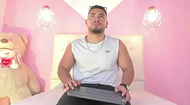 BrianMalonee online show from 03/20/25, 01:15