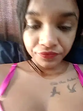 Snapshot of Indianqueen03 chatting on 12/21/24, 05:36 Indianqueen03 online show from 12/21/24, 05:36