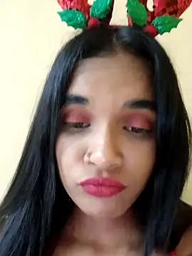 Snapshot of Indianqueen03 chatting on 12/24/24, 06:50 Indianqueen03 online show from 12/24/24, 06:50