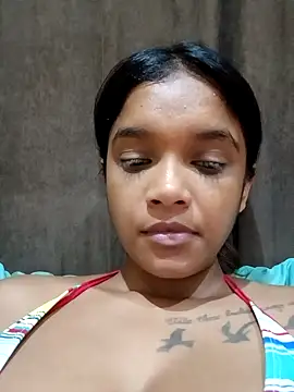 Snapshot of Indianqueen03 chatting on 12/29/24, 07:32 Indianqueen03 online show from 12/29/24, 07:32