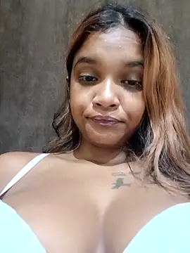 Snapshot of Indianqueen03 chatting on 03/01/25, 05:27 Indianqueen03 online show from 03/01/25, 05:27