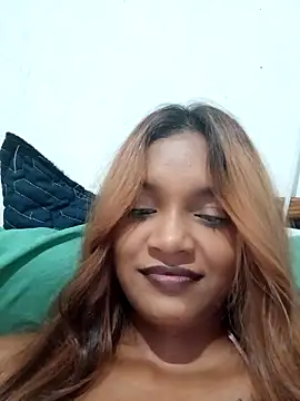 Snapshot of Indianqueen03 chatting on 03/18/25, 06:48 Indianqueen03 online show from 03/18/25, 06:48