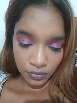 Snapshot of Indianqueen03 chatting on 03/19/25, 10:31 Indianqueen03 online show from 03/19/25, 10:31