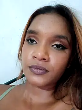 Snapshot of Indianqueen03 chatting on 03/21/25, 08:08 Indianqueen03 online show from 03/21/25, 08:08