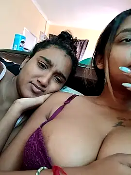 Snapshot of Indianqueen03 chatting on 10/01/25, 09:26 Indianqueen03 online show from 10/01/25, 09:26