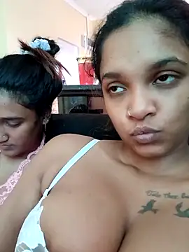 Snapshot of Indianqueen03 chatting on 10/05/25, 11:52 Indianqueen03 online show from 10/05/25, 11:52