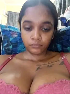 Snapshot of Indianqueen03 chatting on 11/16/25, 05:29 Indianqueen03 online show from 11/16/25, 05:29