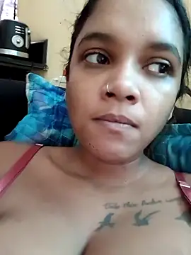 Snapshot of Indianqueen03 chatting on 12/01/25, 02:11 Indianqueen03 online show from 12/01/25, 02:11