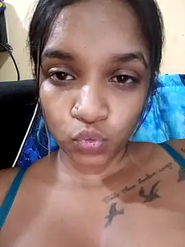 Indianqueen03 online show from 01/05/26, 07:06