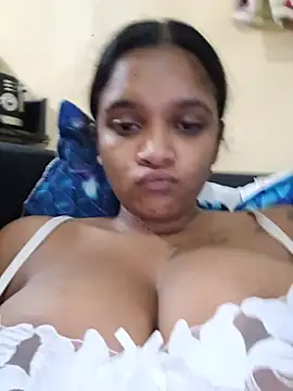 Indianqueen03 online show from 06/01/26, 06:20
