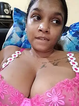 Indianqueen03 online show from 06/03/26, 05:18