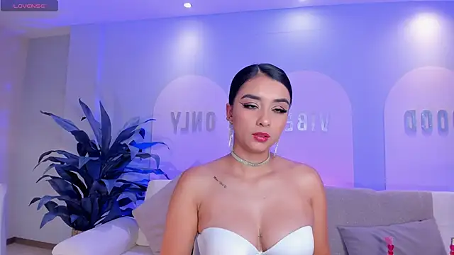 IvannaRussell online show from 02/18/25, 12:28