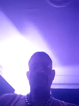 Snapshot of Tony_Torrente chatting on 12/05/25, 06:22 Tony Torrente online show from 12/05/25, 06:22