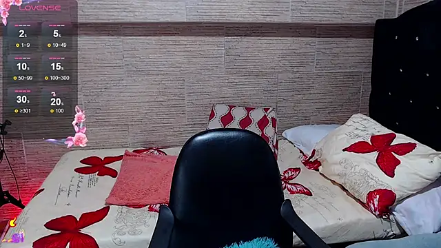 pretty cristal69 online show from 11/21/25, 12:04