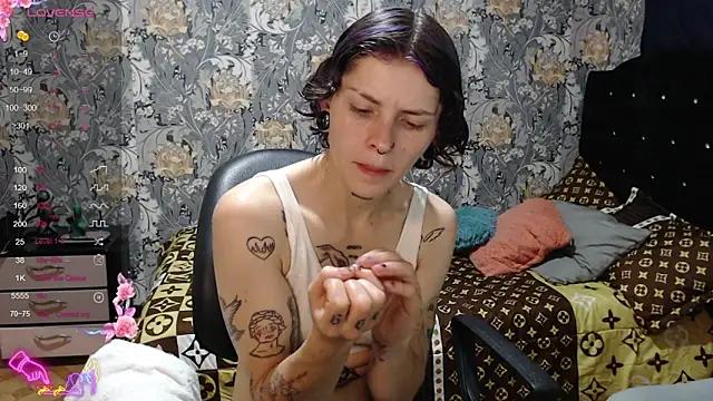 pretty cristal69 online show from 04/24/26, 11:56