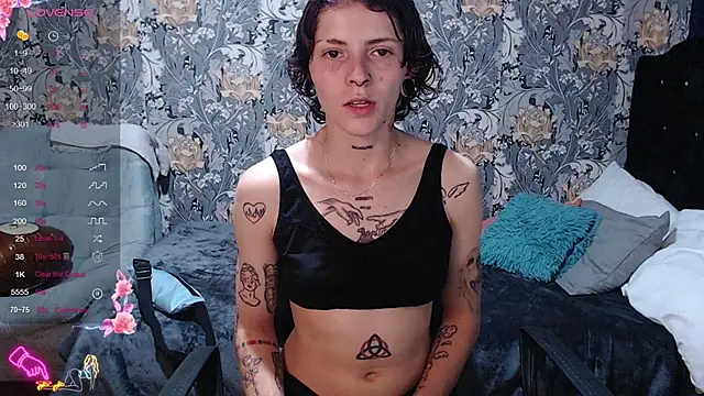 pretty cristal69 online show from 05/25/26, 11:00