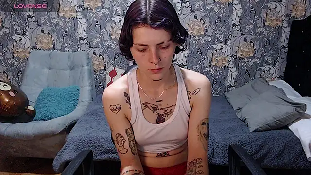 pretty cristal69 online show from 06/27/26, 12:26