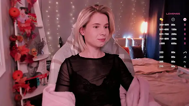 Snapshot of enigma_mia chatting on 10/26/25, 09:48 enigma mia online show from 10/26/25, 09:48