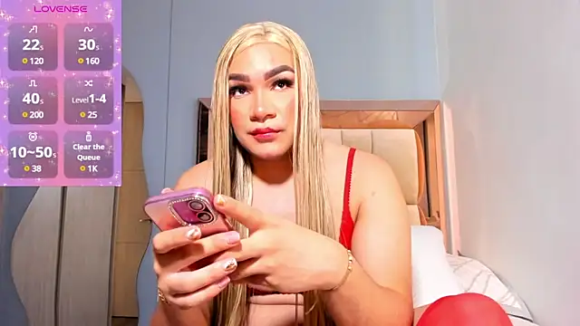 Snapshot of Aisha-sweet13 chatting on 02/15/25, 05:17 Aisha-sweet13 online show from 02/15/25, 05:17