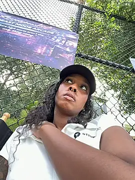 Your Paris online show from 02/25/26, 08:29