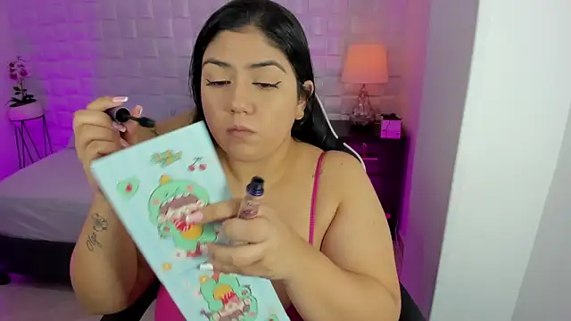 iris torrez  online show from 05/26/26, 12:23