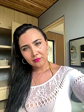 Evangeline Taylorr online show from 09/08/25, 07:35