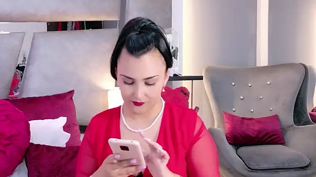 Evangeline Taylorr online show from 05/30/26, 08:17