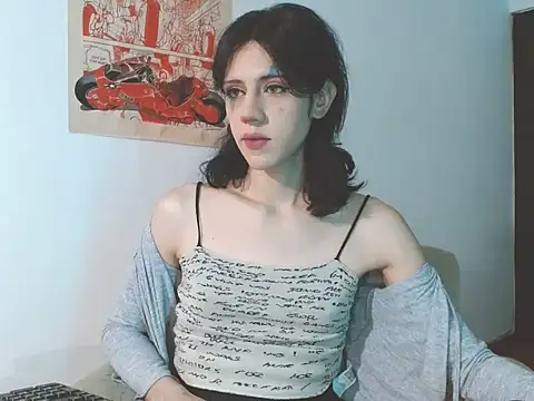 Snapshot of lucydreamm chatting on 06/25/26, 01:27 lucydreamm online show from 06/25/26, 01:27