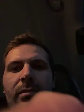 Snapshot of HungJeff6969 chatting on 01/26/25, 12:26 HungJeff6969 online show from 01/26/25, 12:26