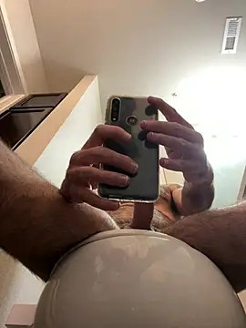 Snapshot of HungJeff6969 chatting on 02/03/25, 08:35 HungJeff6969 online show from 02/03/25, 08:35