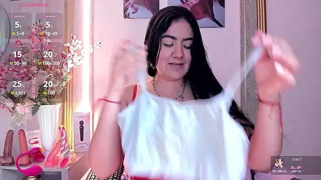 Snapshot of scarlet_fostt_ chatting on 05/16/26, 12:26 scarlet fostt online show from 05/16/26, 12:26