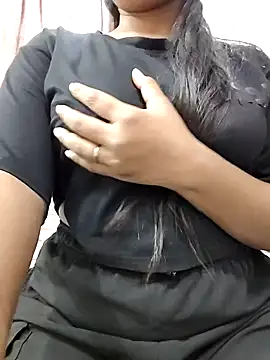 MohiniHott online show from 10/30/25, 05:42