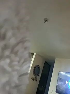 Snapshot of Leyna_liu chatting on 12/04/24, 03:59 Leyna liu online show from 12/04/24, 03:59