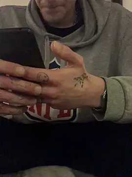 Snapshot of Simboxxx040 chatting on 01/09/25, 12:41 Simboxxx040 online show from 01/09/25, 12:41