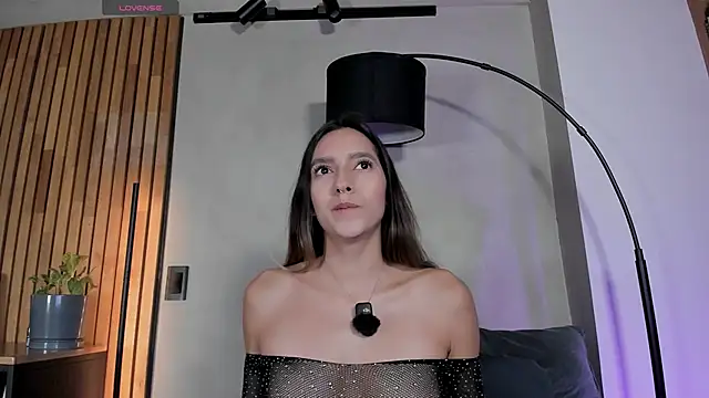 honeyhot69   online show from 09/18/25, 11:34