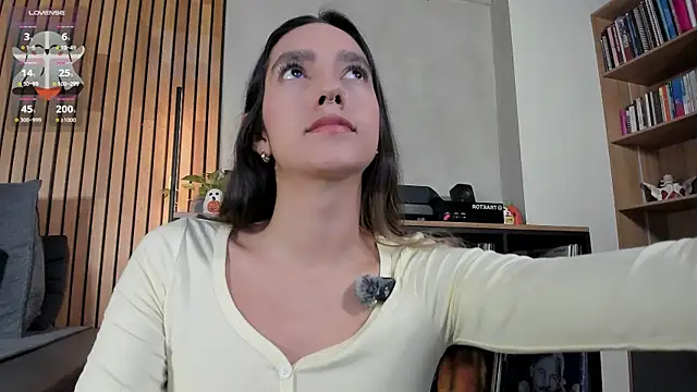 honeyhot69   online show from 10/14/25, 11:00