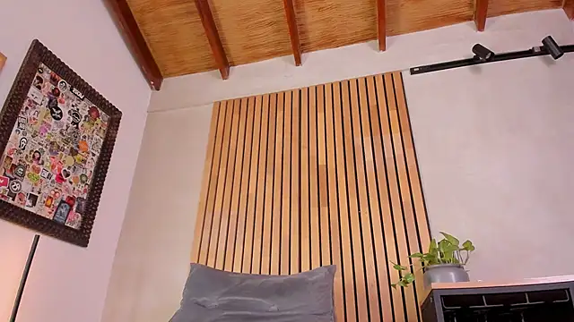 honeyhot69   online show from 04/24/26, 11:23