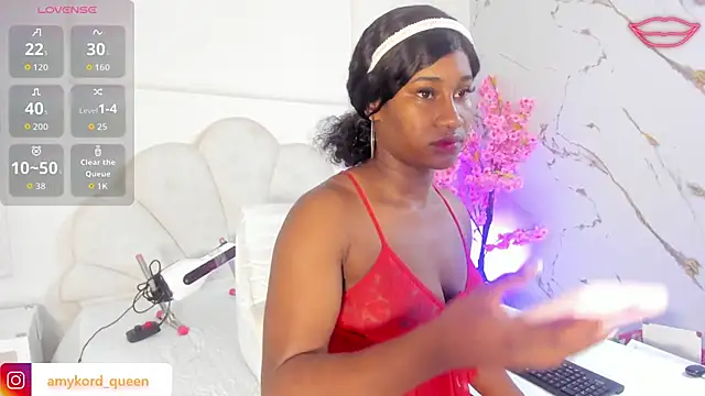 Snapshot of Amykord chatting on 10/30/25, 11:55 Amykord online show from 10/30/25, 11:55