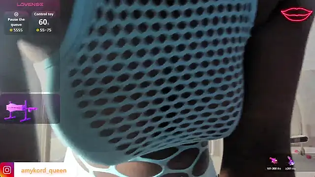 Snapshot of Amykord chatting on 11/08/25, 11:54 Amykord online show from 11/08/25, 11:54