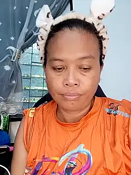 Snapshot of Fon_Bigboobs chatting on 09/18/25, 08:27 Fon Bigboobs online show from 09/18/25, 08:27