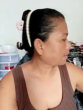 Snapshot of Fon_Bigboobs chatting on 10/16/25, 04:35 Fon Bigboobs online show from 10/16/25, 04:35